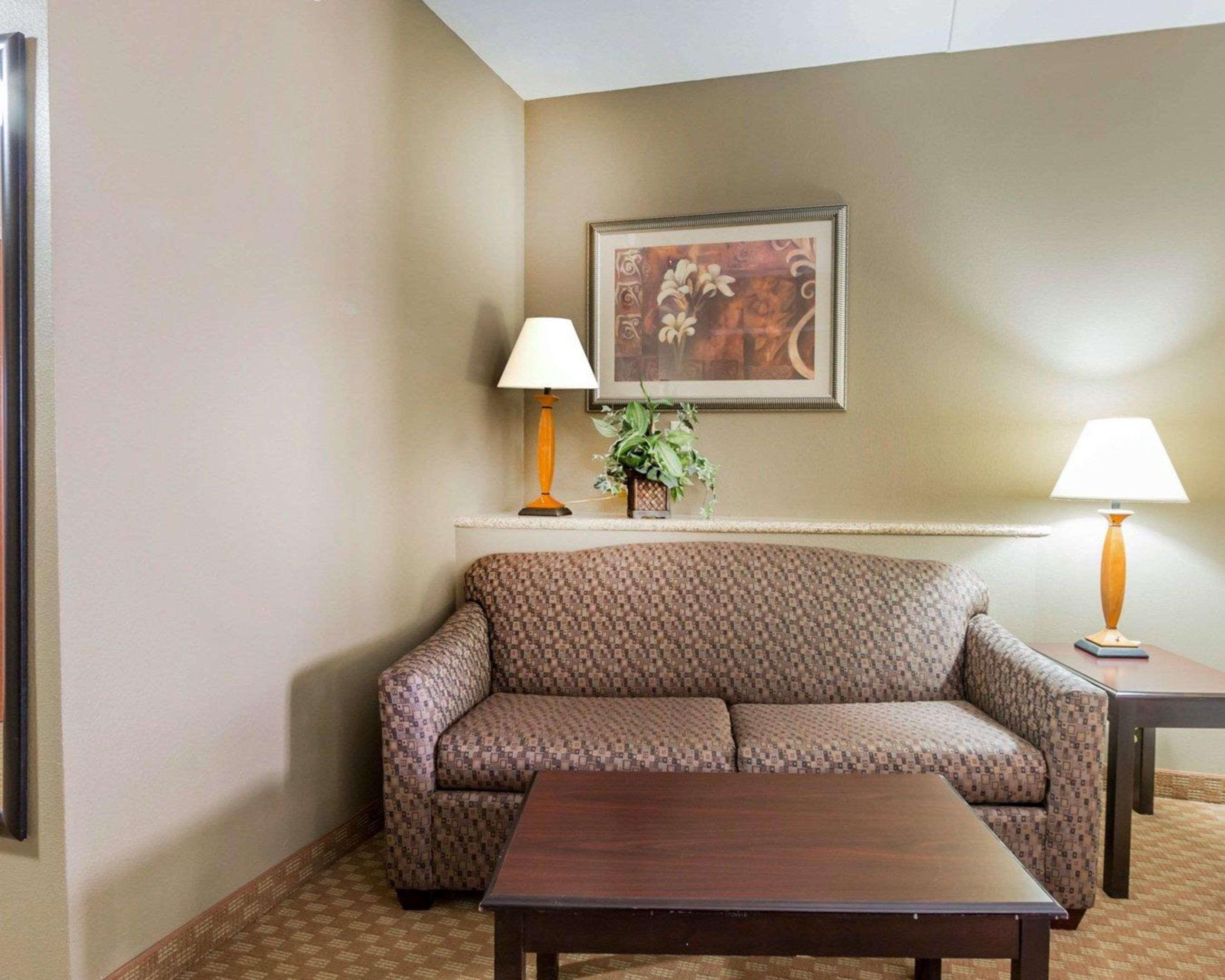 Comfort Suites North Knoxville Exterior photo