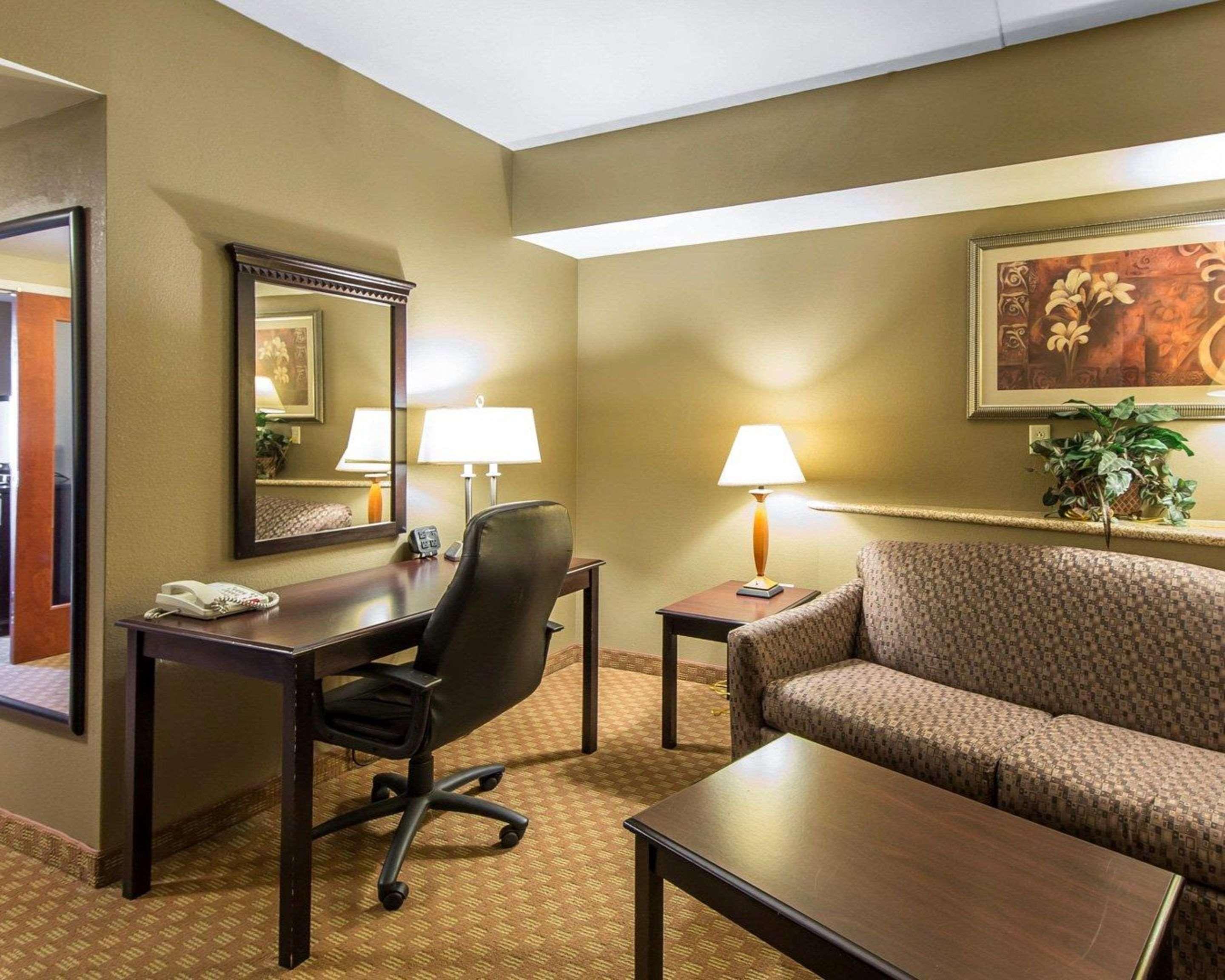 Comfort Suites North Knoxville Exterior photo