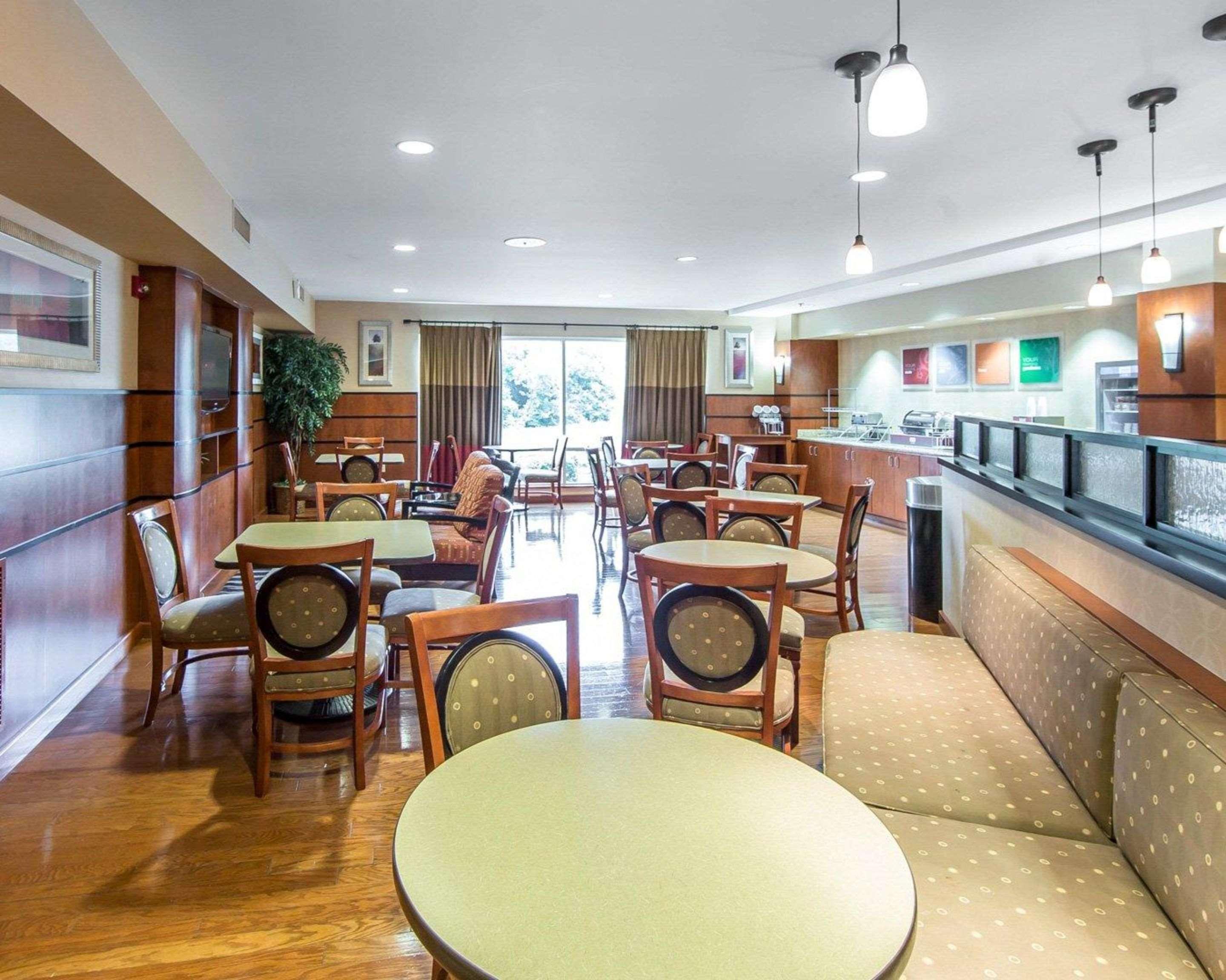Comfort Suites North Knoxville Exterior photo